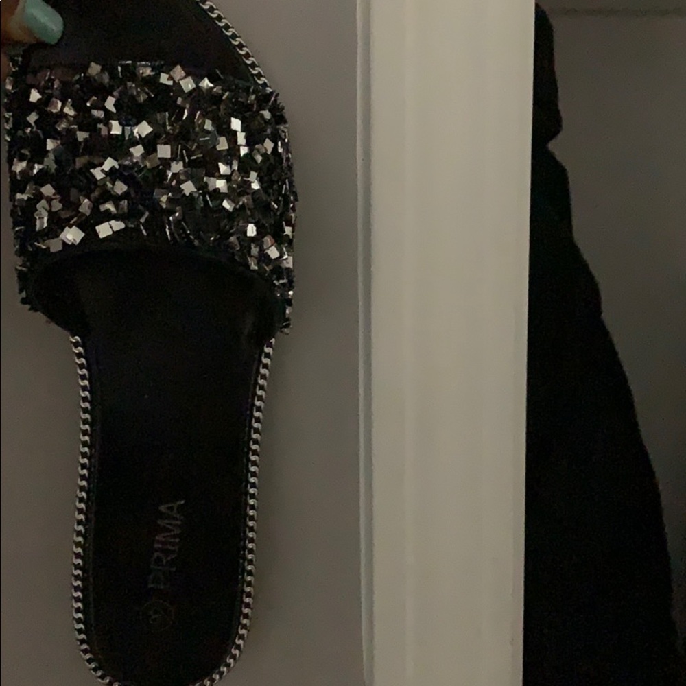 Women sandals